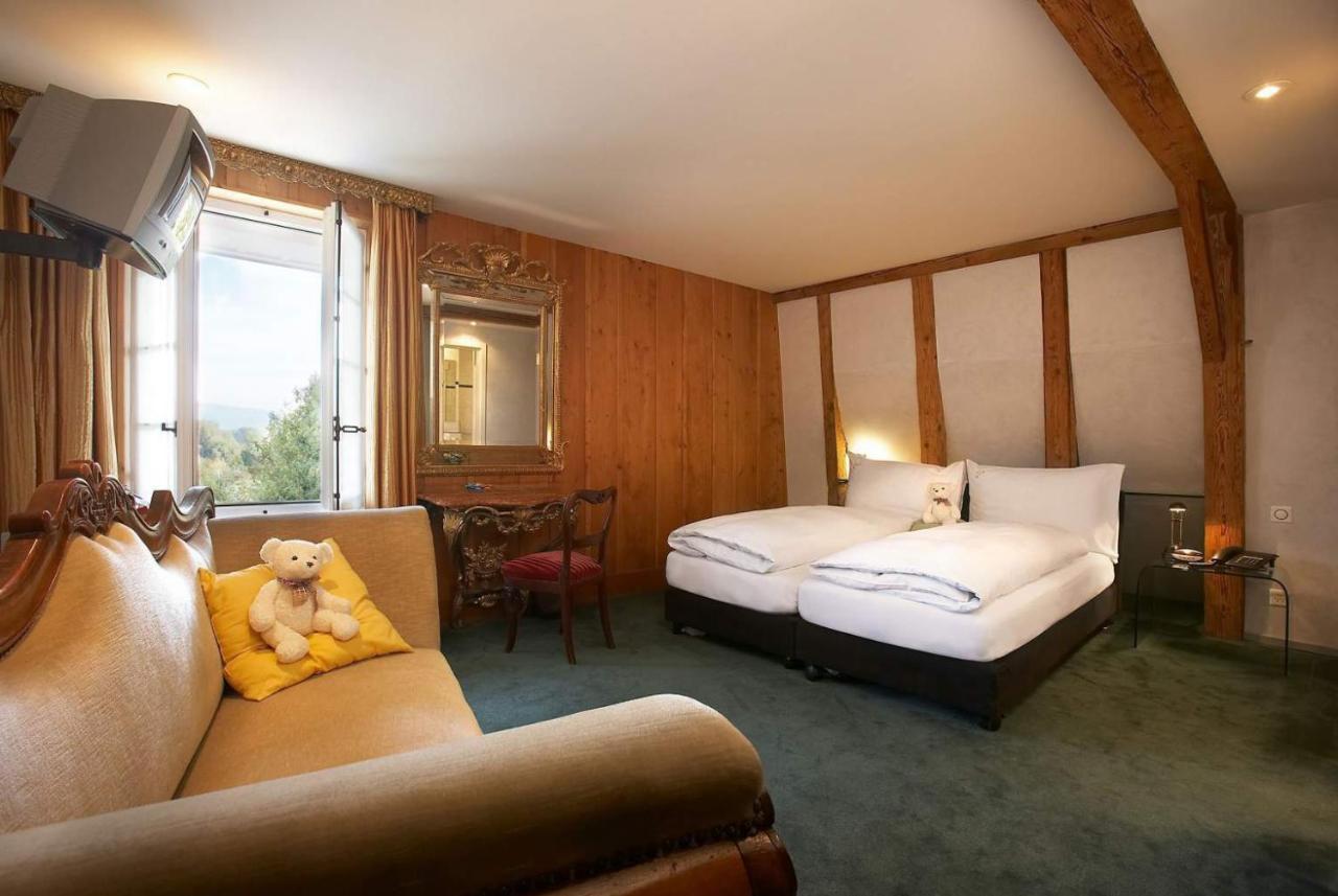 Romantik Hotel De L'Ours Sugiez エクステリア 写真